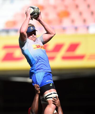 Ernst van Rhyn winning a lineout  during a training session